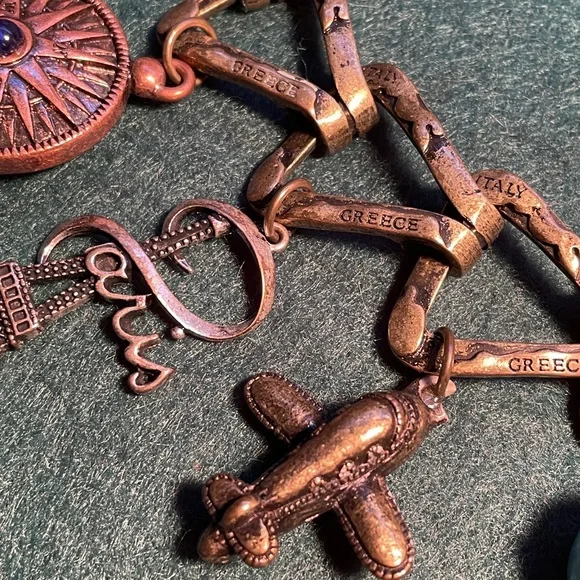 Unique bracelet - Picture 4 of 8